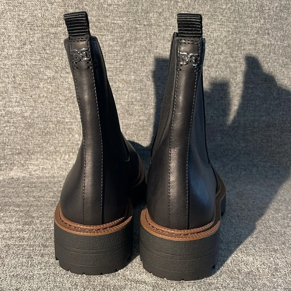 Sam Edelman Laguna Chelsea Boot. NEW